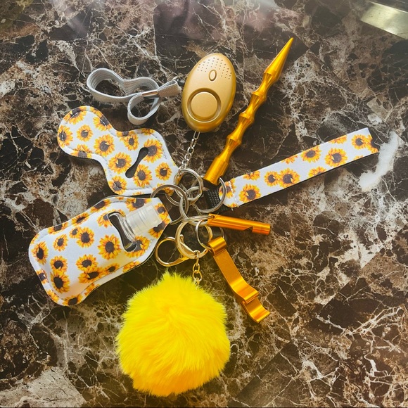 Self Defense Keychain - Picture 1 of 2